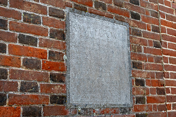 Tablet in memory of Samuel Fowle