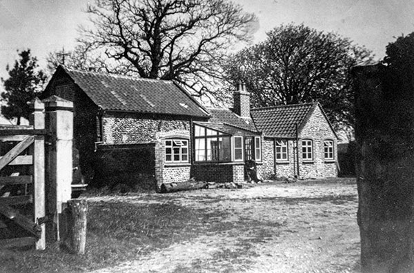 Crabapple Cottage - April 1948