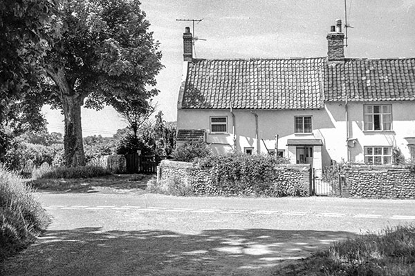 Looking west from Chapel Lane to Church Cottages on The Street - c.1974