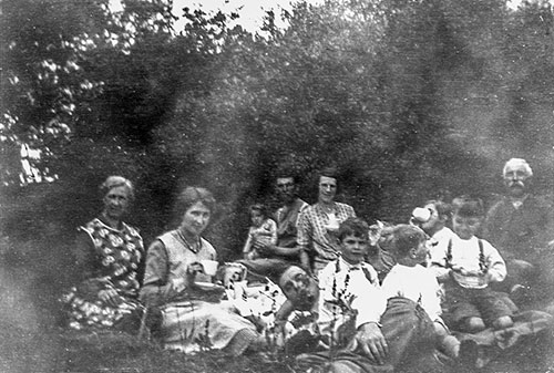 Picnic near Smokers Hole - c.1932